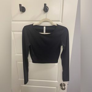 Wunder train cropped long sleeve shirt - size 4